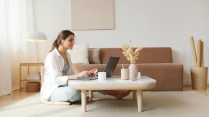 Ways to Decorate a Coffee Table – A Guide to Stylish Centerpieces
