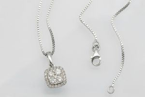 The Ultimate Guide to Choosing 1-Carat Diamond Jewelry