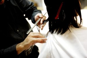 How Choosing The Right Products Transforms A Beauty Salon Experience
