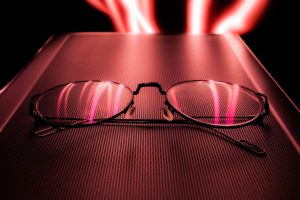 How to Choose Light-Sensitivity Glasses