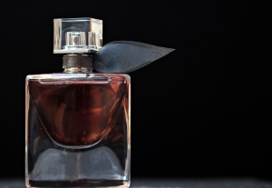 Trending Perfumes in the USA: What Fragrance Lovers Are Wearing in 2026