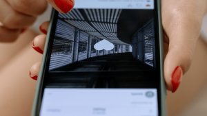 Want to View an IG Story Without Them Knowing? Here are 7 Tools Compared