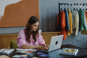 The Business Side of Fashion: How AI Agents Are Changing B2B Growth