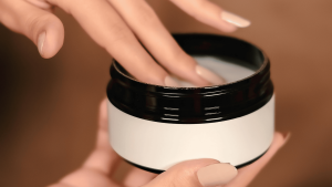 The Five Best Advanced Scar Creams Recommended by Luxury Fashion Stylists