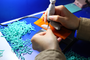 Wholesale Jewelry Manufacturer Processes, Market Trends, and Buying Guide