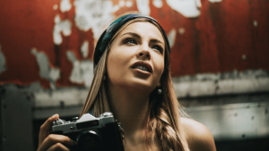 AI and Human Expertise: The Future of Fashion Photo Retouching